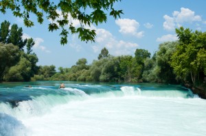 Wasserfall in dem Fluss Manavgat in der Türkei