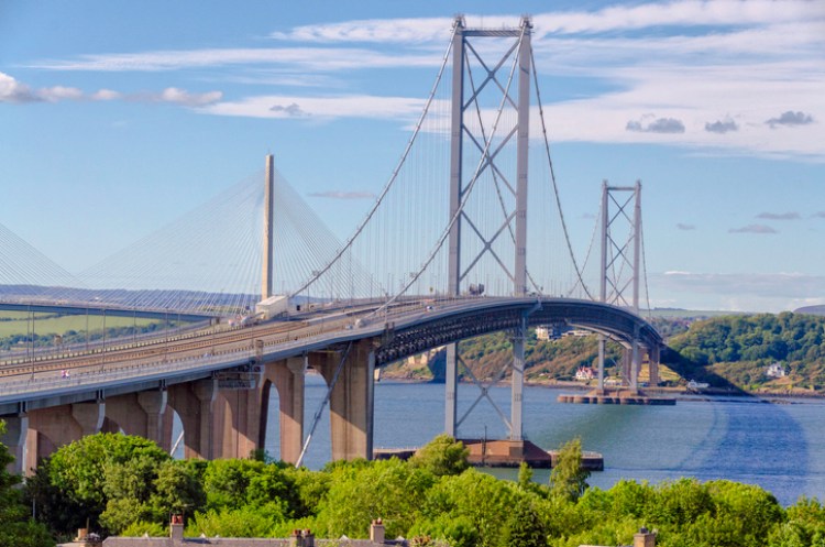 Der Klassiker - die Forth Road Bridge