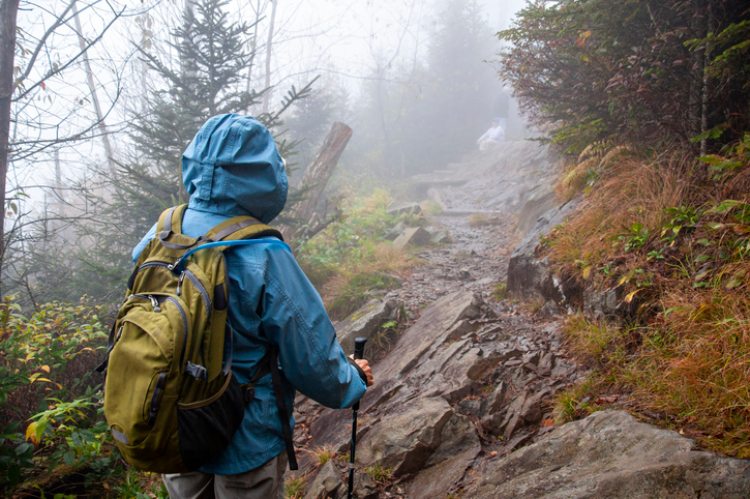 Wanderer bei Regen